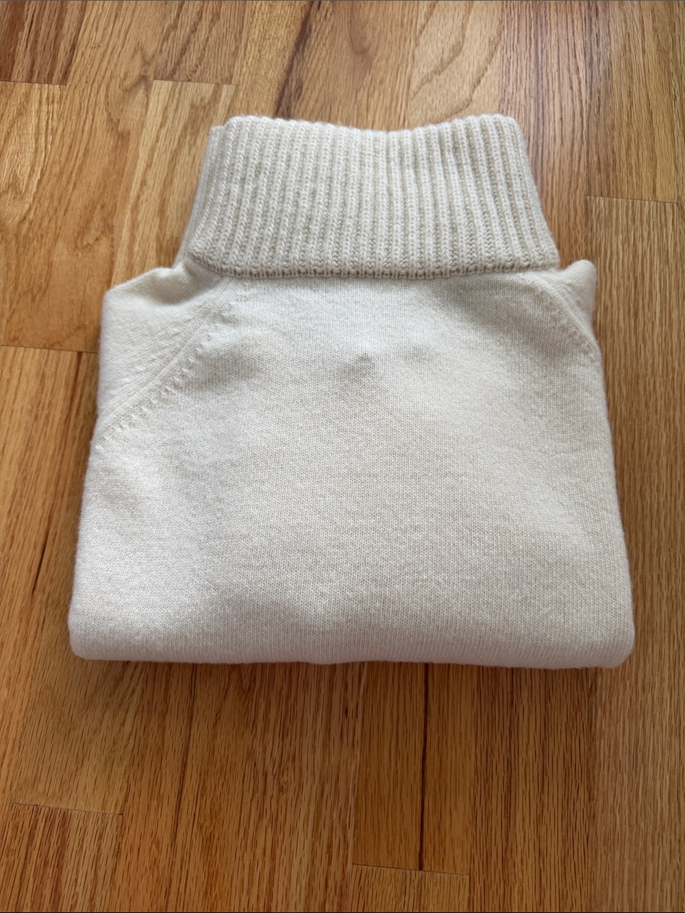 Cream Turtleneck Pullover Sweater - Women's Cozy Knit by Envelope 1934
